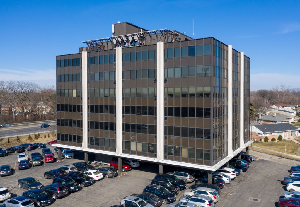 6200 N Hiawatha Ave, Chicago, IL 60646 Imperial Realty Company