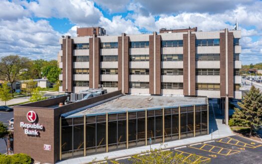 4433 W Touhy Ave, Lincolnwood, IL 60712