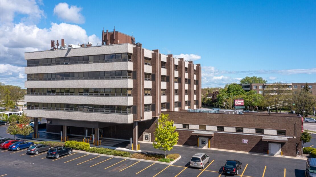 4433 Touhy