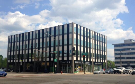 4747 W Peterson Ave, Chicago, IL 60646