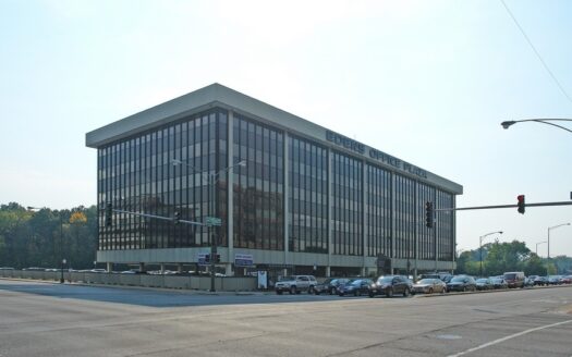 4801 W Peterson Ave, Chicago, IL 60646