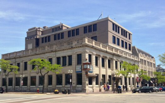 513 Central Ave, Highland Park, IL 60035