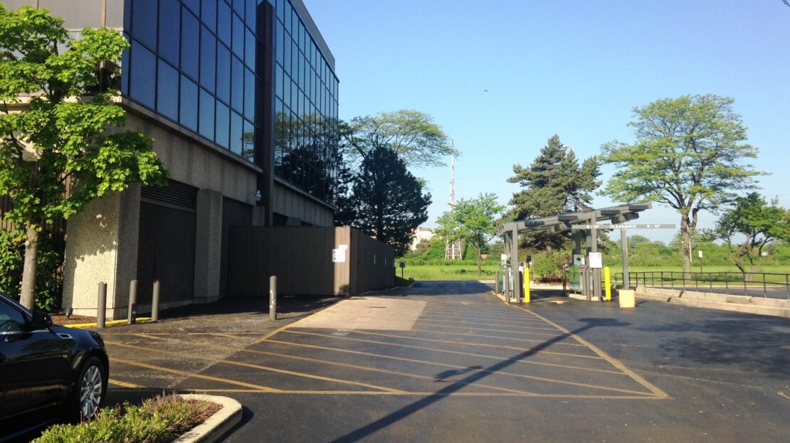 Imperial Realty - 633 Skokie blvd